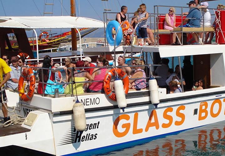 Glass bottom boat trip in Crete with Eye Travel